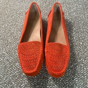 UGG Women's Orange Loafers size 6.5 suede new without tag, comfort and style.